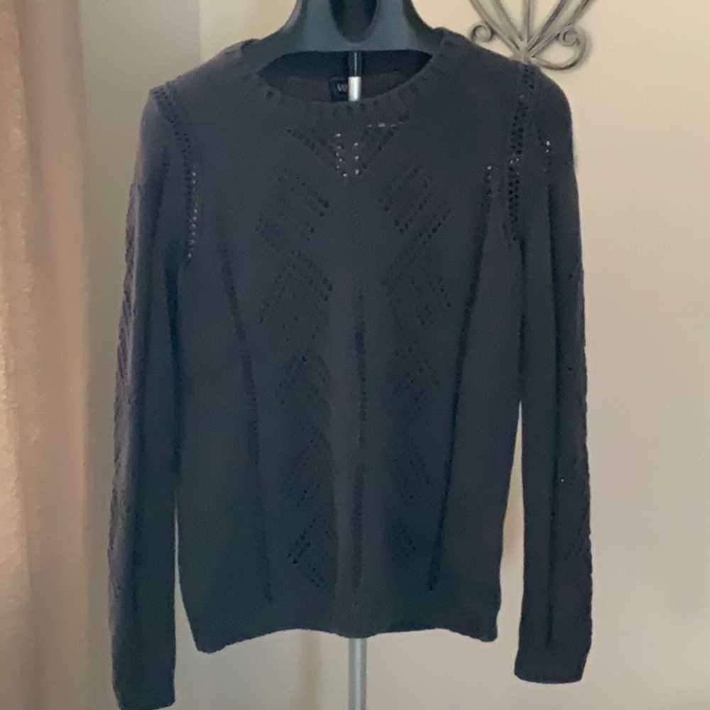 GAP sweater